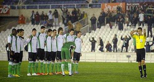 لاعبو راسينج ينسحبون من ربع نهائي كأس إسبانيا بسبب المستحقات ويضعون سوسيداد في مواجهة برشلونة